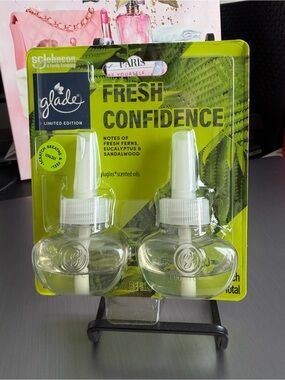 Glade Fresh Confidence Plug-In Refills - Bright Green & Clear
